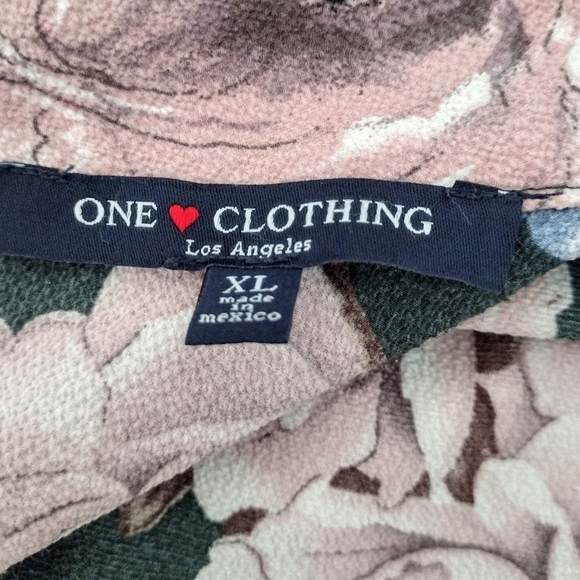 One Clothing Los Angeles Pink Floral Blouse Size XL - Picture 6 of 6